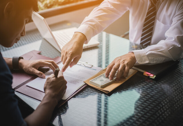 Settlement Loans vs. Regular Loans