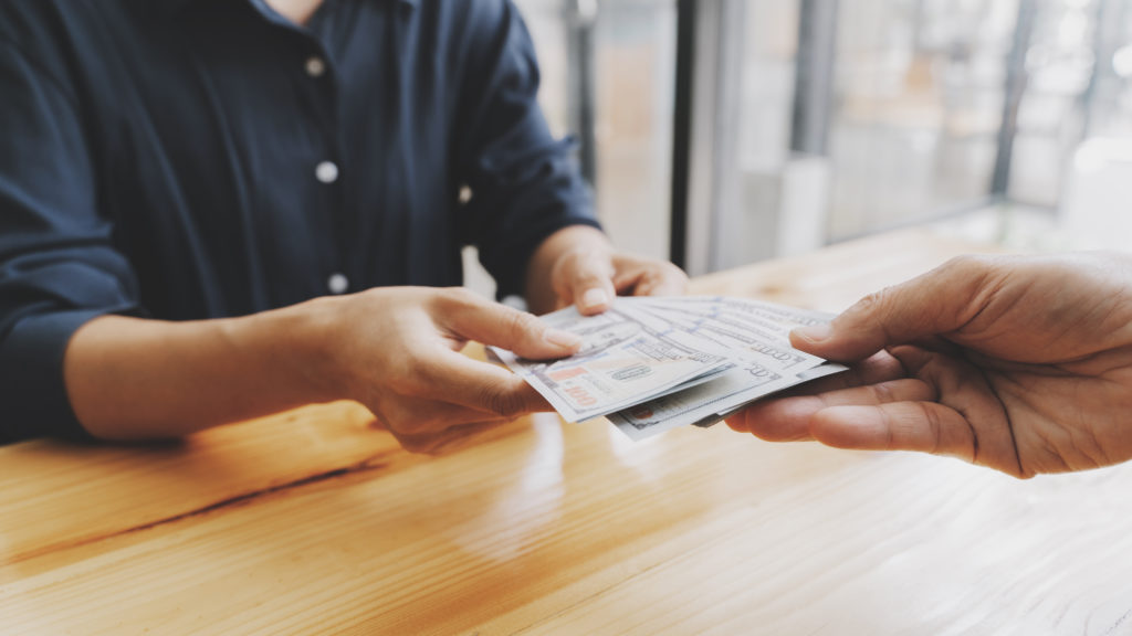 How to Get a Settlement Cash Advance